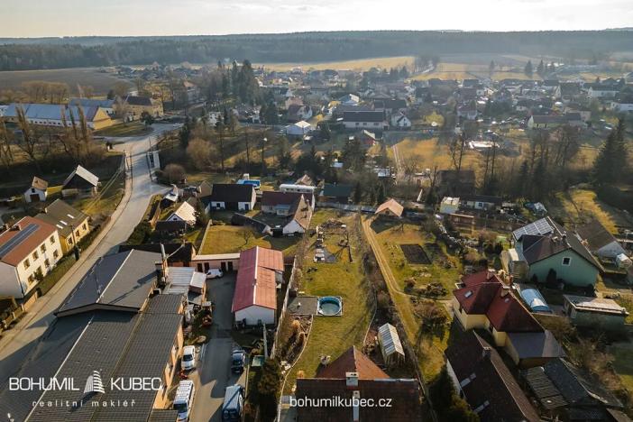 Prodej pozemku pro bydlení, Ústrašice, 600 m2