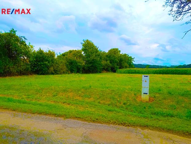 Prodej pozemku pro bydlení, Suchdol, 1018 m2