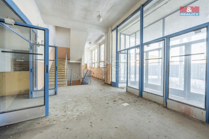 Prodej výrobních prostor, Kladno, Buštěhradská, 2602 m2