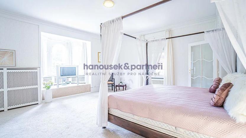 Prodej vily, Skuhrov nad Bělou, 658 m2