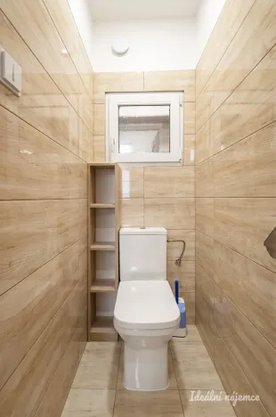 Pronájem bytu 3+1, Praha - Kobylisy, Šiškova, 64 m2