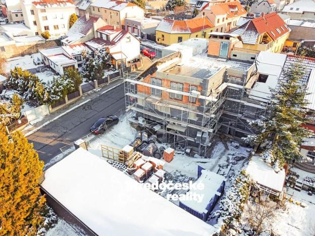 Prodej bytu 3+kk, Praha - Dolní Chabry, Kobyliská, 62 m2