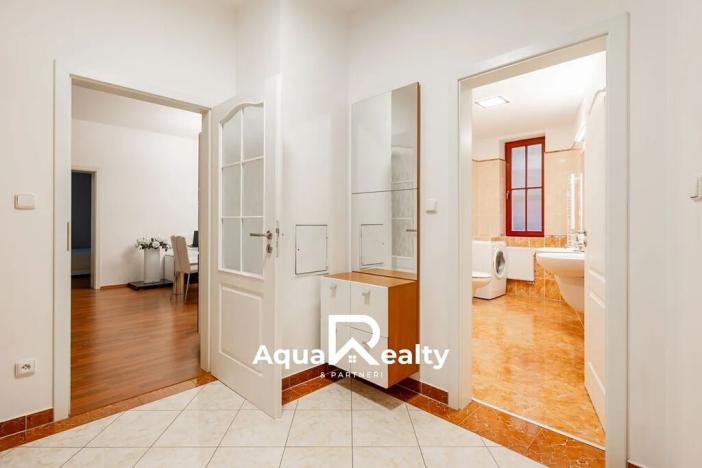 Prodej bytu 3+1, Karlovy Vary, Zámecký vrch, 99 m2