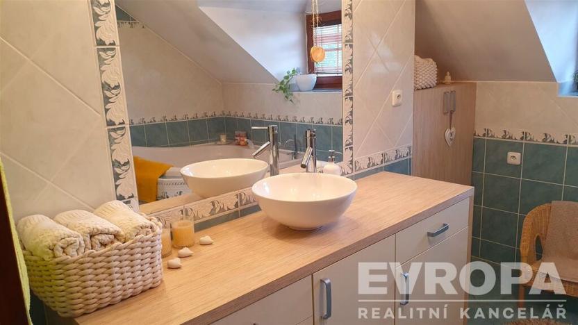 Prodej rodinného domu, Slatiňany - Škrovád, Škrovád, 295 m2