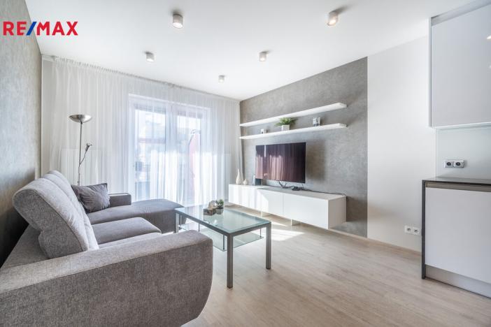 Pronájem bytu 4+kk, Praha - Letňany, Škrábkových, 104 m2