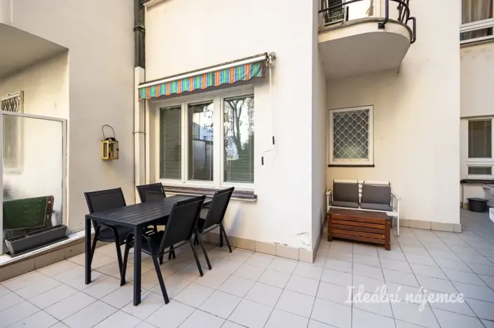 Pronájem bytu 1+1, Praha - Holešovice, Františka Křížka, 48 m2