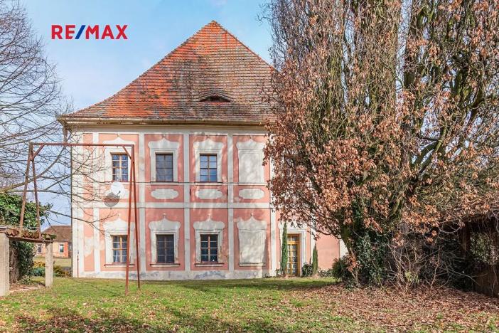 Prodej domu, Ježovy, 700 m2