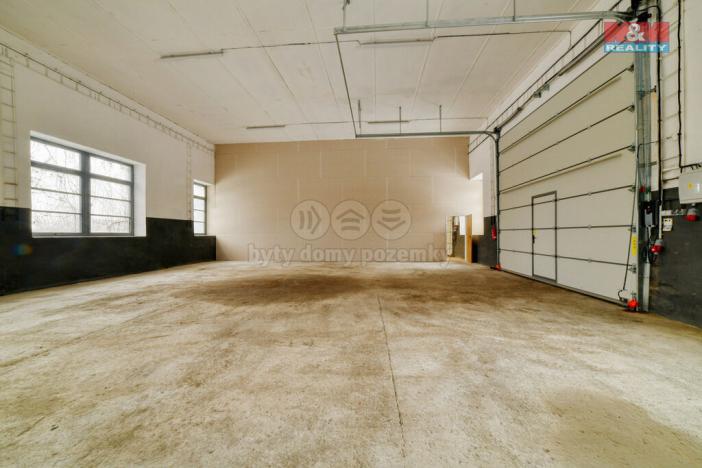 Pronájem skladu, Planá, Karlín, 200 m2