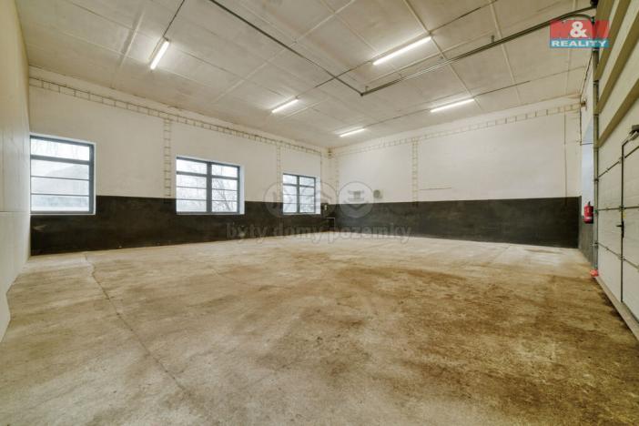 Pronájem skladu, Planá, Karlín, 200 m2
