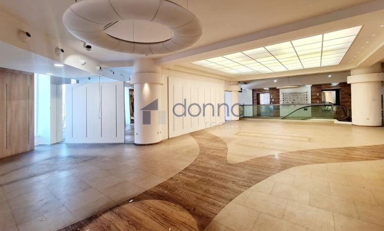 Pronájem obchodního prostoru, Praha - Nové Město, Václavské náměstí, 530 m2
