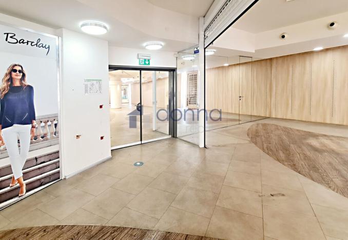 Pronájem obchodního prostoru, Praha - Nové Město, Václavské náměstí, 530 m2