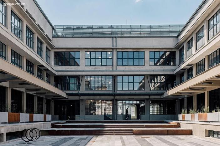 Pronájem obchodního prostoru, Praha - Vysočany, Kolbenova, 150 m2