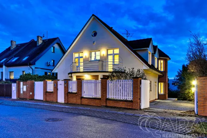 Prodej rodinného domu, Praha - Libuš, Betáňská, 509 m2