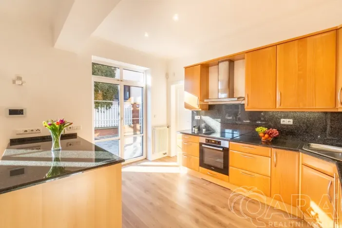 Prodej rodinného domu, Praha - Libuš, Betáňská, 509 m2