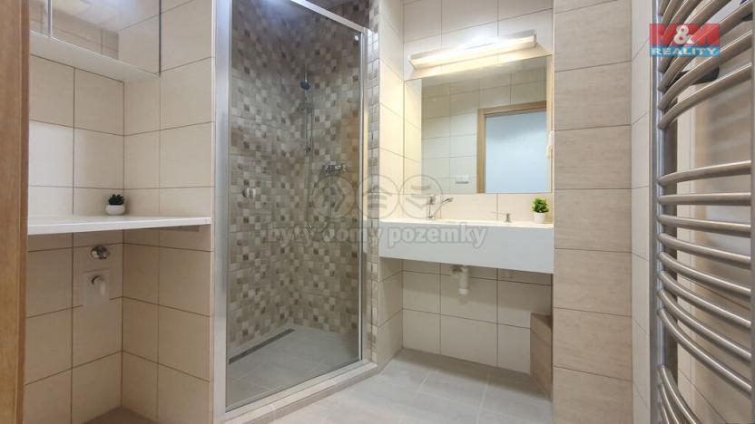 Pronájem bytu 1+kk, Praha - Prosek, Kytlická, 41 m2