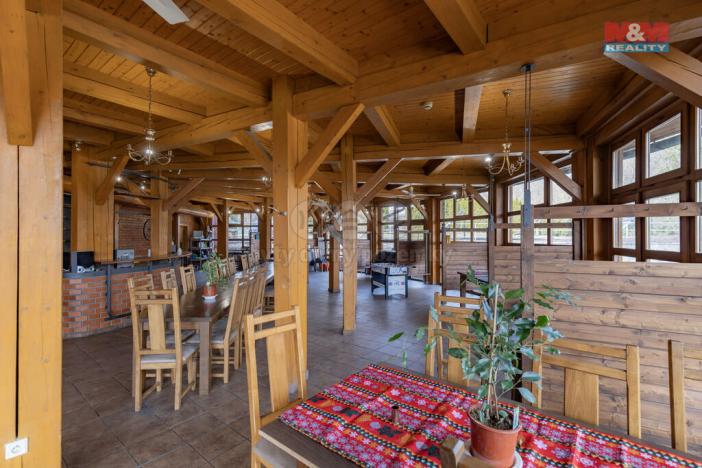 Prodej obchodního prostoru, Černotín, 2100 m2