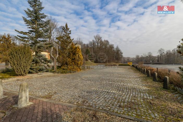 Prodej obchodního prostoru, Černotín, 2100 m2