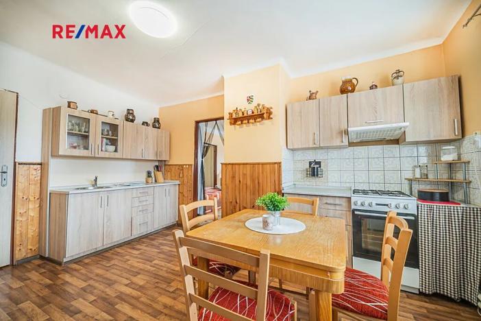 Prodej rodinného domu, Skořice, 192 m2