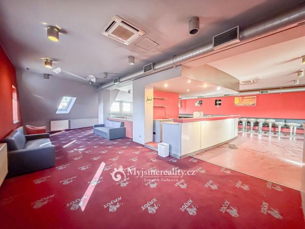 Pronájem obchodního prostoru, Znojmo - Oblekovice, Evropská, 230 m2