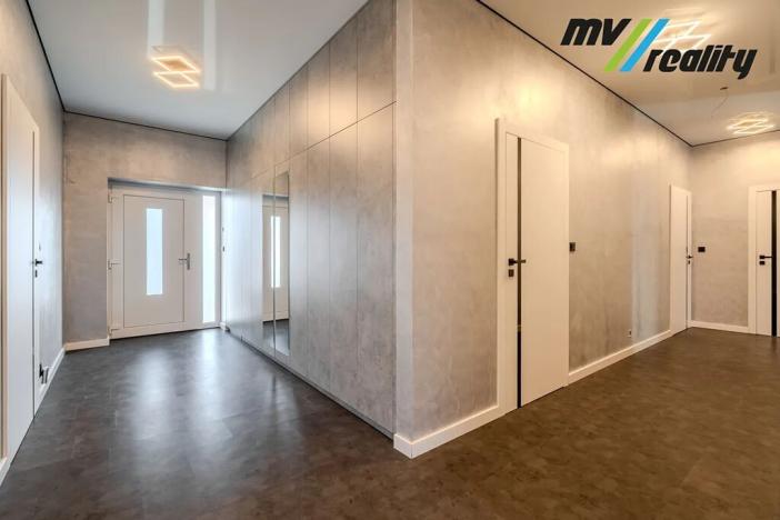 Prodej rodinného domu, Chrášťany, 196 m2