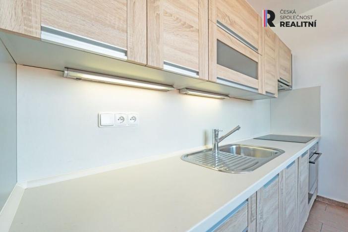 Prodej bytu 3+1, Znojmo, Bolzanova, 64 m2