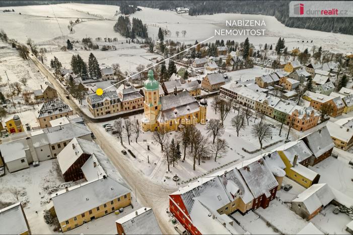 Prodej bytu 2+kk, Horní Blatná, náměstí Sv. Vavřince, 51 m2