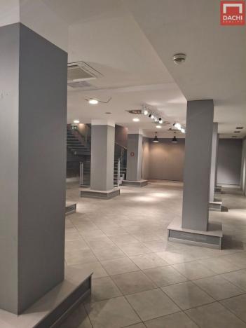 Pronájem obchodního prostoru, Olomouc, 28. října, 645 m2