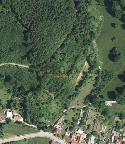 Prodej podílu pole, Suchov, 3184 m2