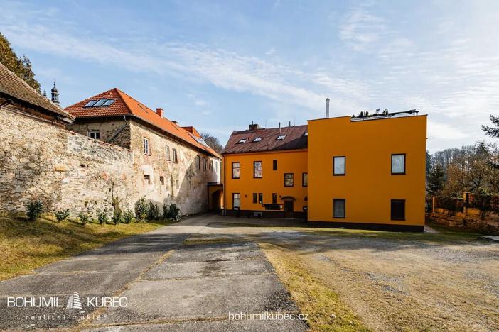 Prodej činžovního domu, Chýnov, Bílkova, 762 m2