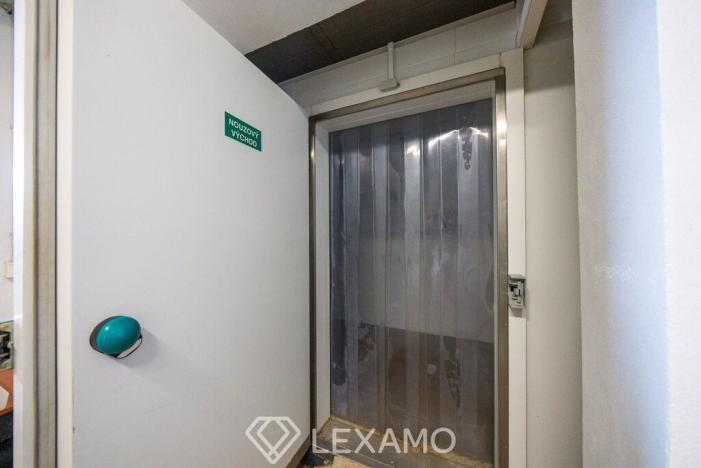 Pronájem výrobních prostor, Moravské Budějovice - Vranín, 200 m2