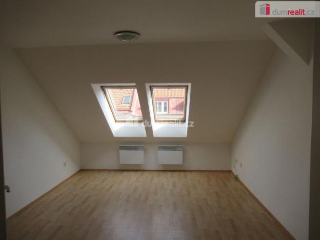 Pronájem bytu 1+kk, Praha - Strašnice, Za poštou, 26 m2