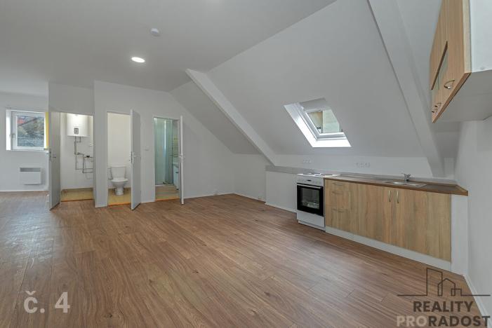 Pronájem bytu 2+kk, Znojmo, Kollárova, 65 m2