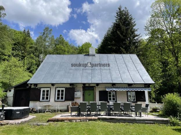 Prodej rodinného domu, Dolní Dvůr, 200 m2