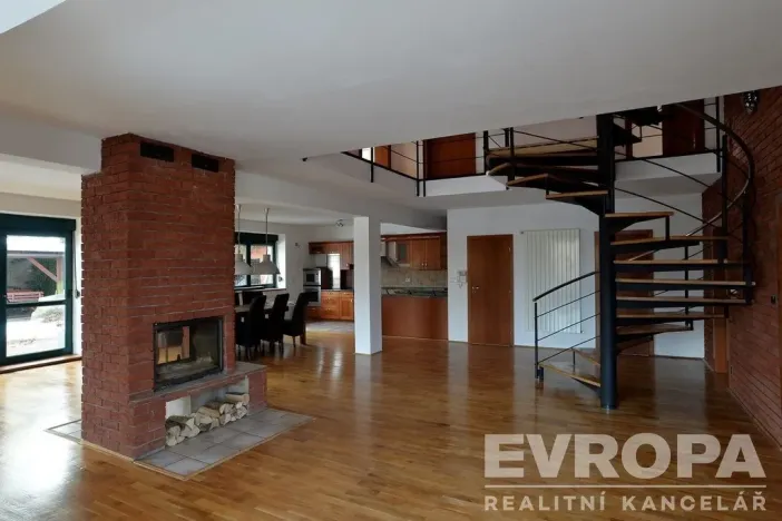 Prodej rodinného domu, Jablonec nad Nisou, Lesní, 320 m2