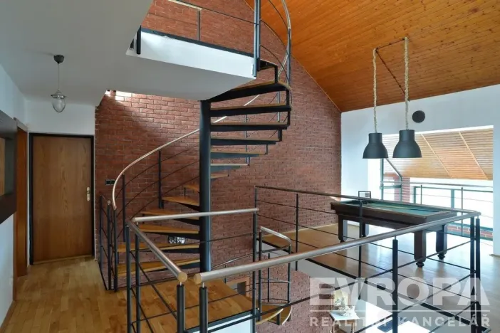 Prodej rodinného domu, Jablonec nad Nisou, Lesní, 320 m2