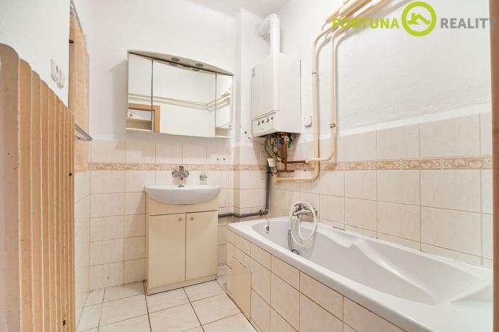 Prodej bytu 2+1, Frýdek-Místek, Zámecké nám., 81 m2