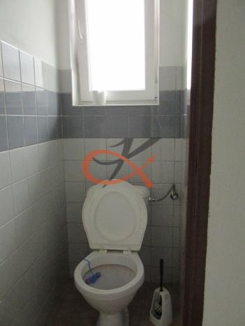 Pronájem kanceláře, Rožnov pod Radhoštěm, Nerudova, 14 m2