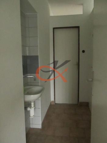 Pronájem kanceláře, Rožnov pod Radhoštěm, Nerudova, 14 m2