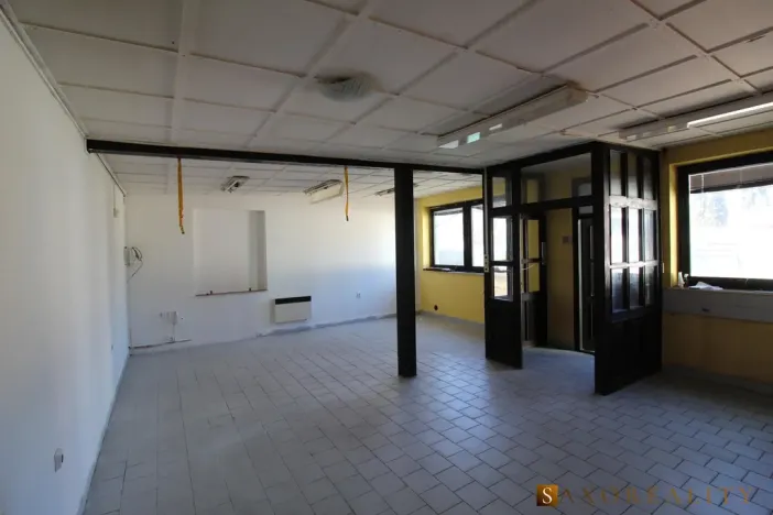 Pronájem výrobních prostor, Nové Hrady, Sídliště míru, 215 m2