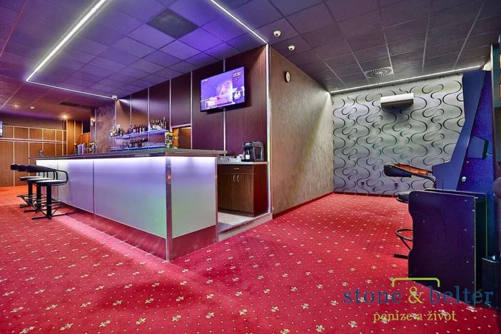 Pronájem obchodního prostoru, Mladá Boleslav, Jana Palacha, 420 m2