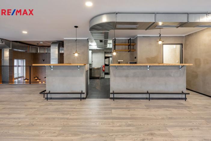 Prodej restaurace, Praha - Stodůlky, Tlumačovská, 365 m2