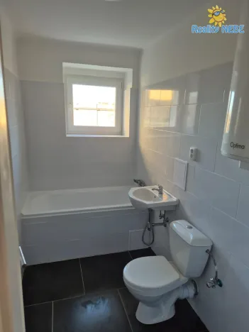 Pronájem bytu 2+1, Kladno, Petrohradská, 53 m2