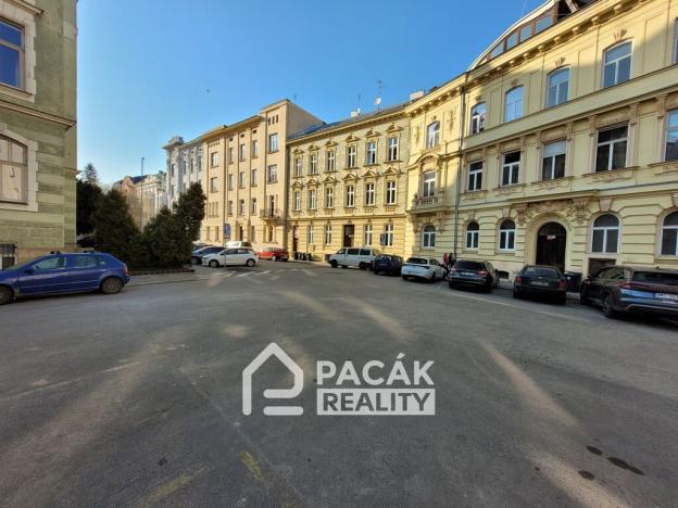 Prodej kanceláře, Olomouc, Kollárovo nám., 200 m2