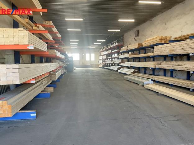 Prodej skladu, Přelouč, 2550 m2