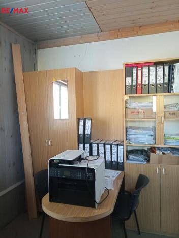 Prodej skladu, Přelouč, 2550 m2