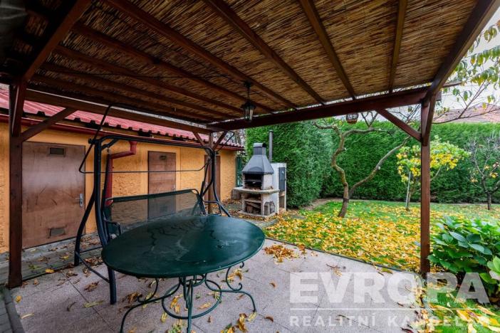 Prodej rodinného domu, Jesenice, Budějovická, 400 m2