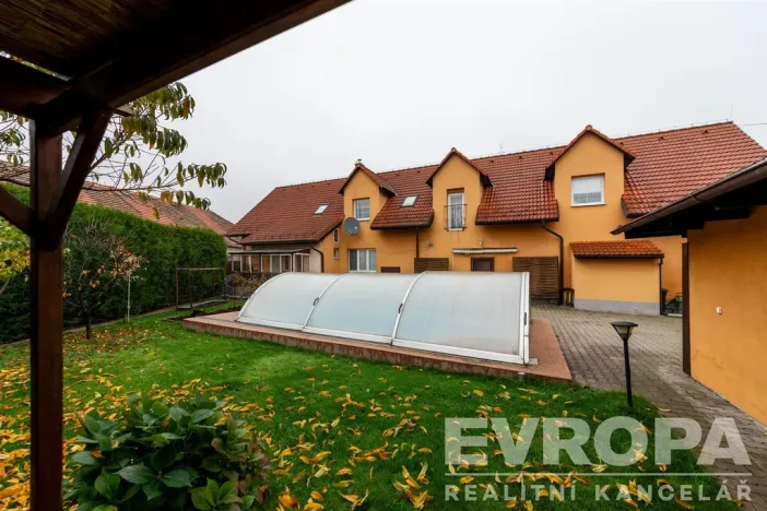 Prodej rodinného domu, Jesenice, Budějovická, 400 m2