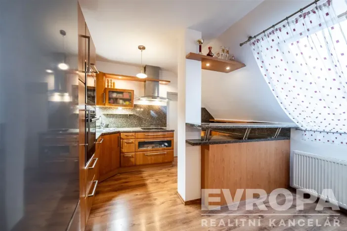 Prodej rodinného domu, Jesenice, Budějovická, 400 m2