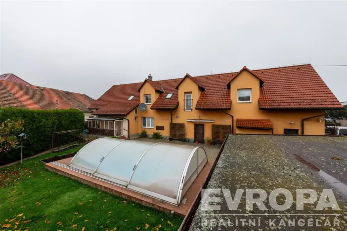 Prodej rodinného domu, Jesenice, Budějovická, 400 m2