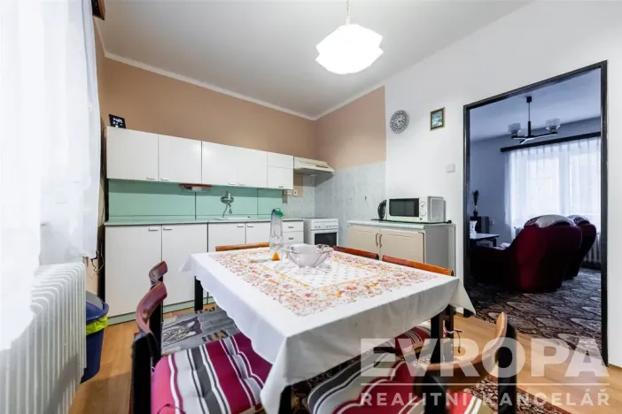 Prodej rodinného domu, Jesenice, Budějovická, 400 m2